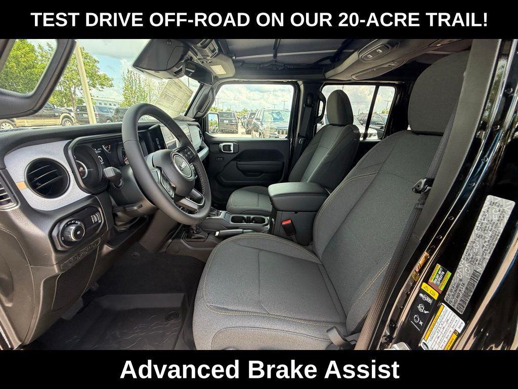 new 2025 Jeep Wrangler car, priced at $41,285