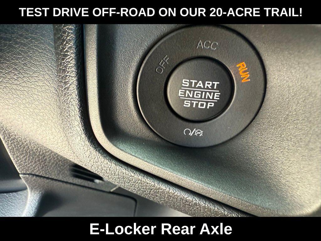 new 2025 Jeep Wrangler car, priced at $41,285