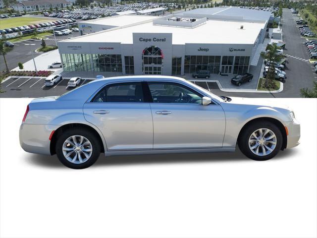 used 2023 Chrysler 300 car, priced at $28,129