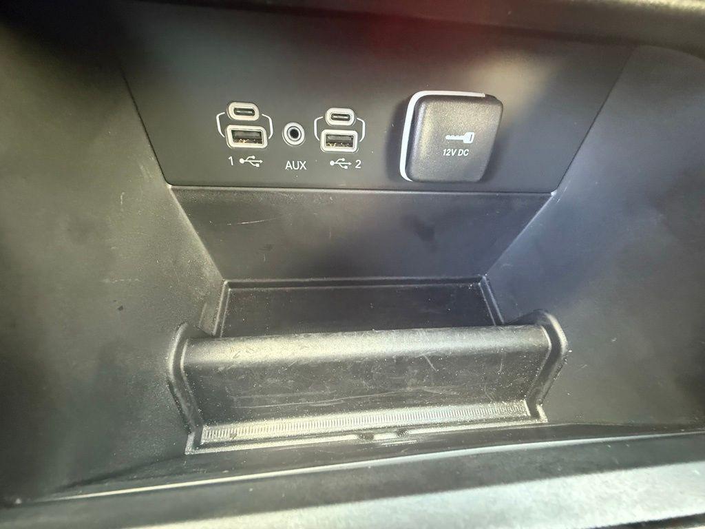 used 2025 Jeep Grand Cherokee car, priced at $31,545