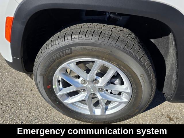 new 2025 Jeep Grand Cherokee car, priced at $38,334
