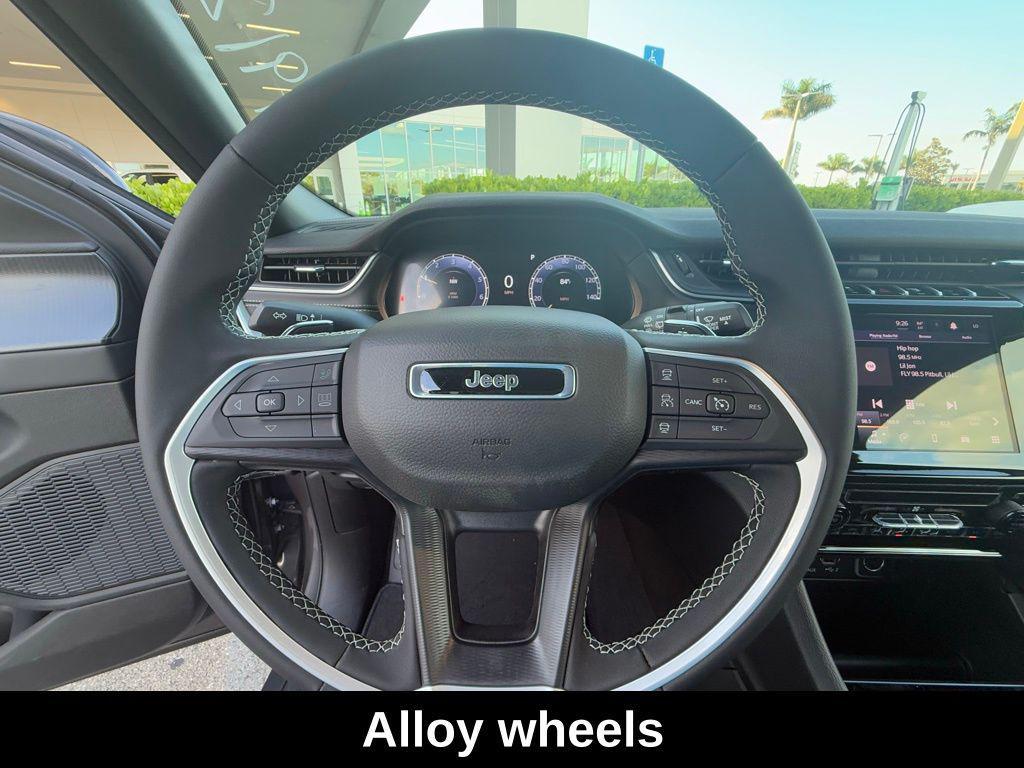 new 2025 Jeep Grand Cherokee L car, priced at $37,125