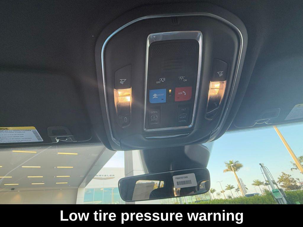 new 2025 Jeep Grand Cherokee L car, priced at $37,125