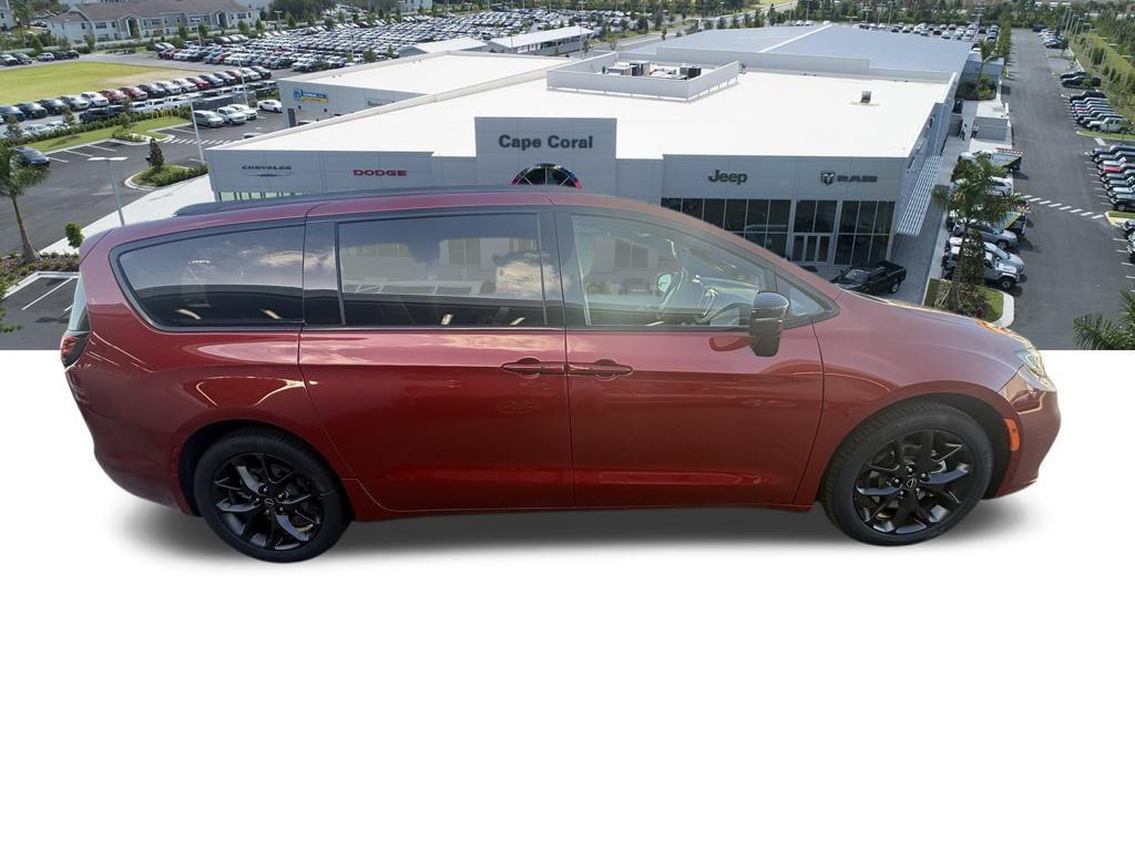 new 2026 Chrysler Pacifica car, priced at $50,255