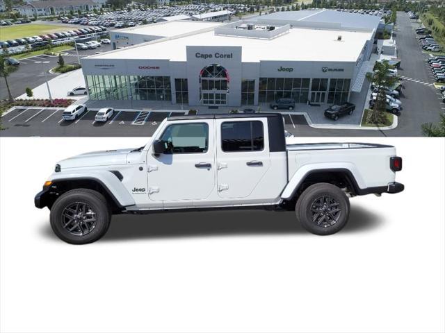 new 2024 Jeep Gladiator car, priced at $35,754