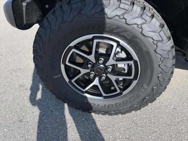 new 2025 Jeep Wrangler car, priced at $46,995