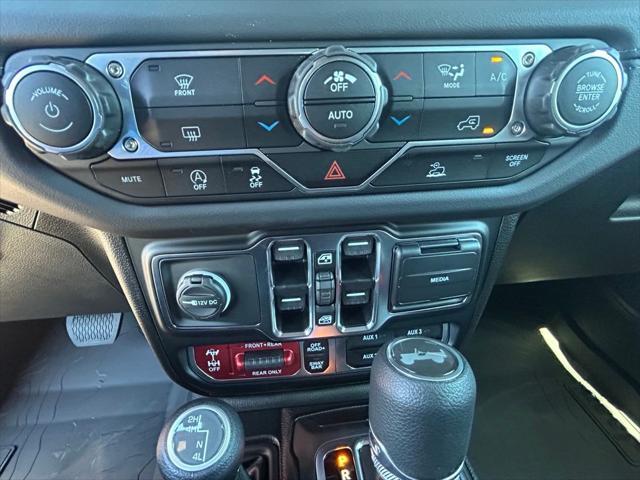 new 2025 Jeep Wrangler car, priced at $55,581