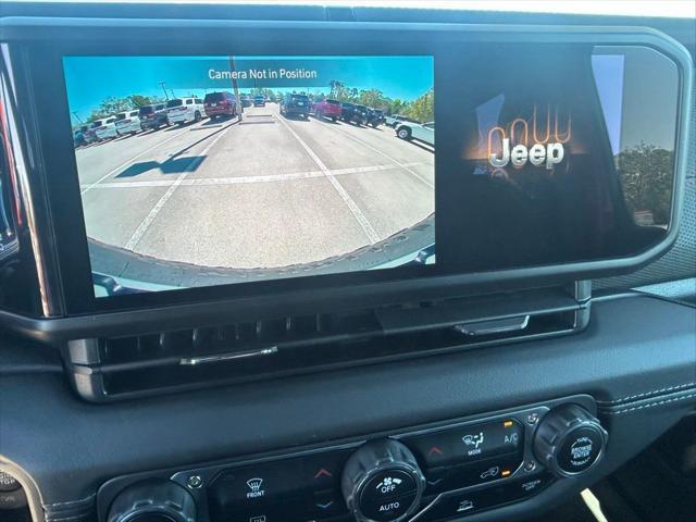 new 2025 Jeep Wrangler car, priced at $55,581