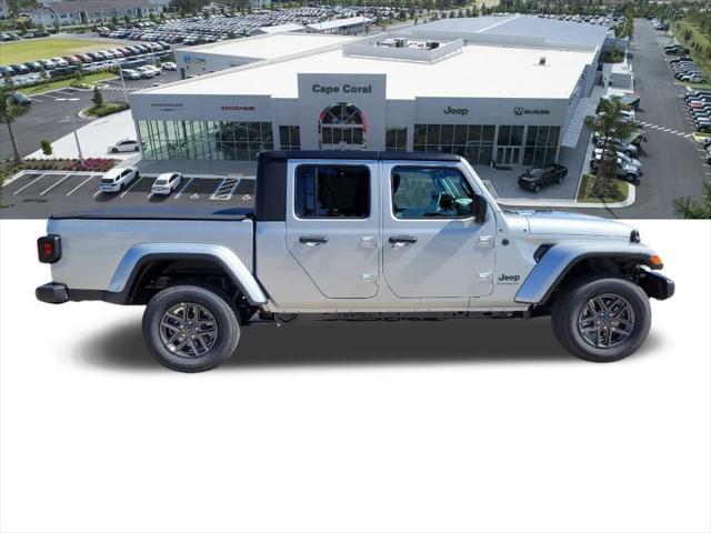 new 2024 Jeep Gladiator car, priced at $41,946