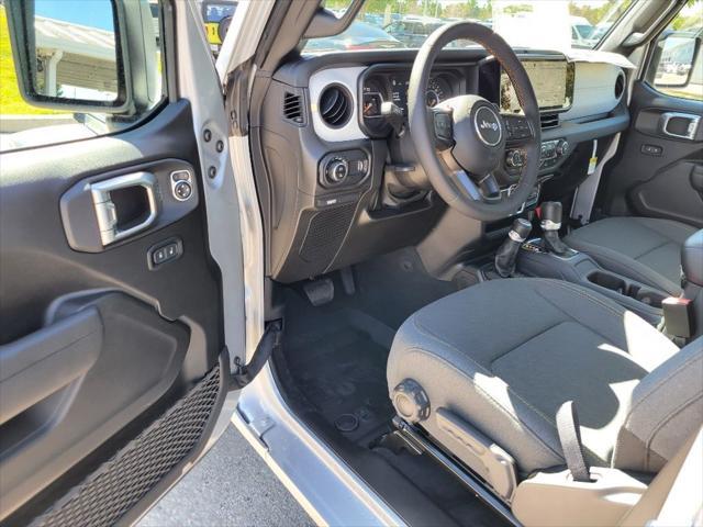 new 2024 Jeep Gladiator car, priced at $38,996