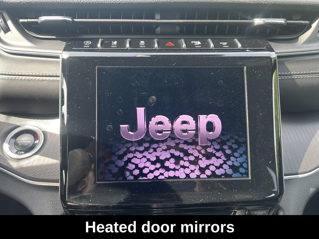 new 2025 Jeep Grand Cherokee L car, priced at $39,125