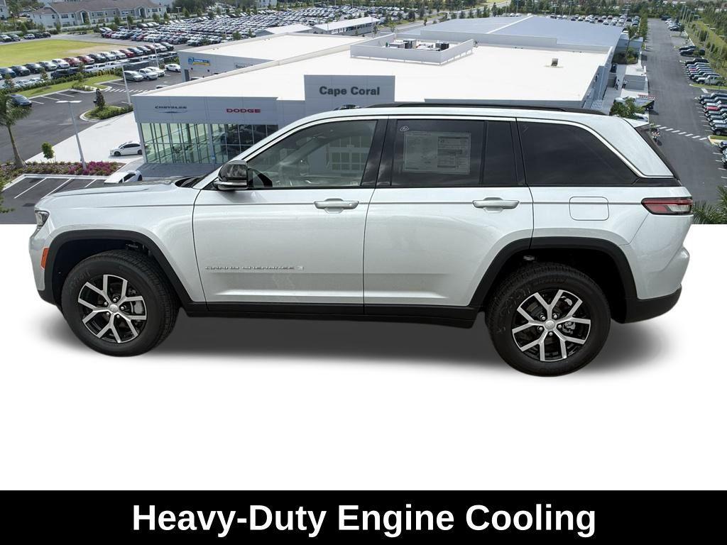 new 2025 Jeep Grand Cherokee car, priced at $44,772