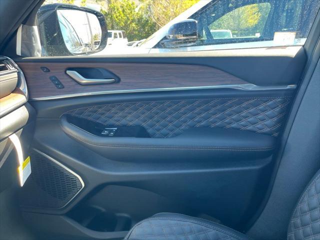 new 2025 Jeep Grand Cherokee L car, priced at $58,991