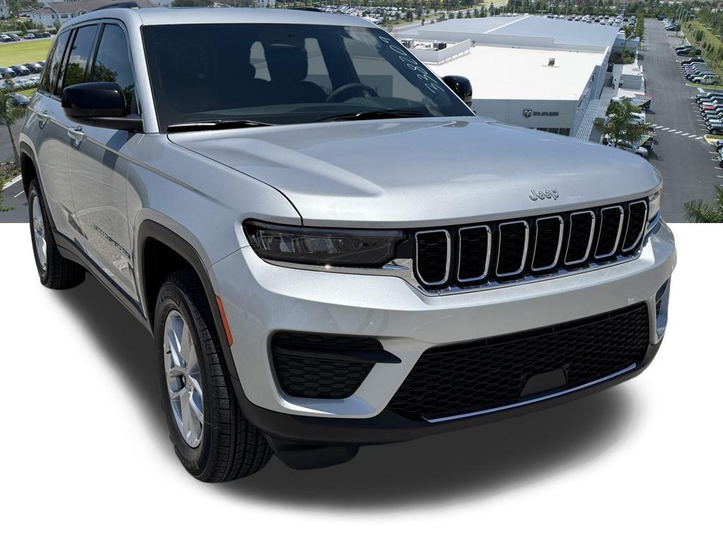new 2025 Jeep Grand Cherokee car, priced at $35,375