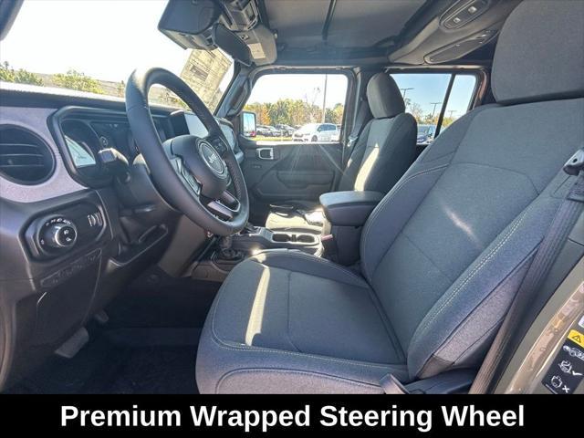new 2025 Jeep Gladiator car, priced at $39,995