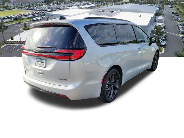 new 2024 Chrysler Pacifica car, priced at $43,294