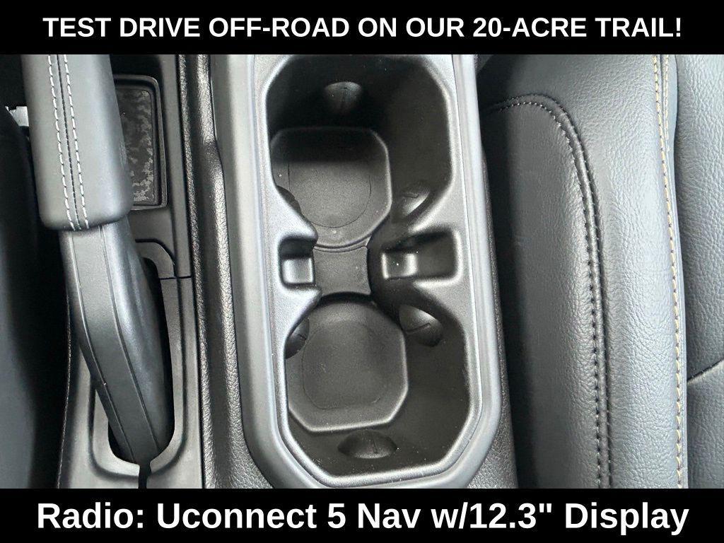 new 2025 Jeep Wrangler car, priced at $53,620