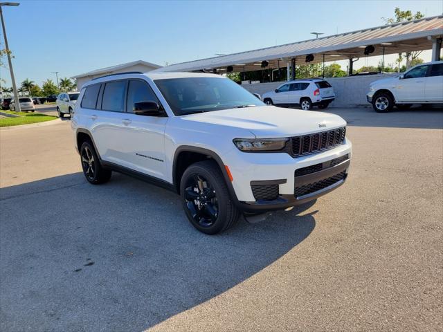 new 2024 Jeep Grand Cherokee L car, priced at $40,401