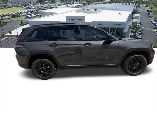 new 2025 Jeep Grand Cherokee car, priced at $41,754