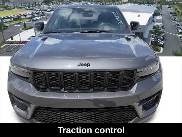 new 2025 Jeep Grand Cherokee car, priced at $41,754