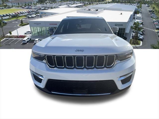 new 2025 Jeep Grand Cherokee car, priced at $37,995