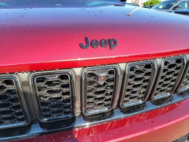 new 2024 Jeep Grand Cherokee car, priced at $50,622