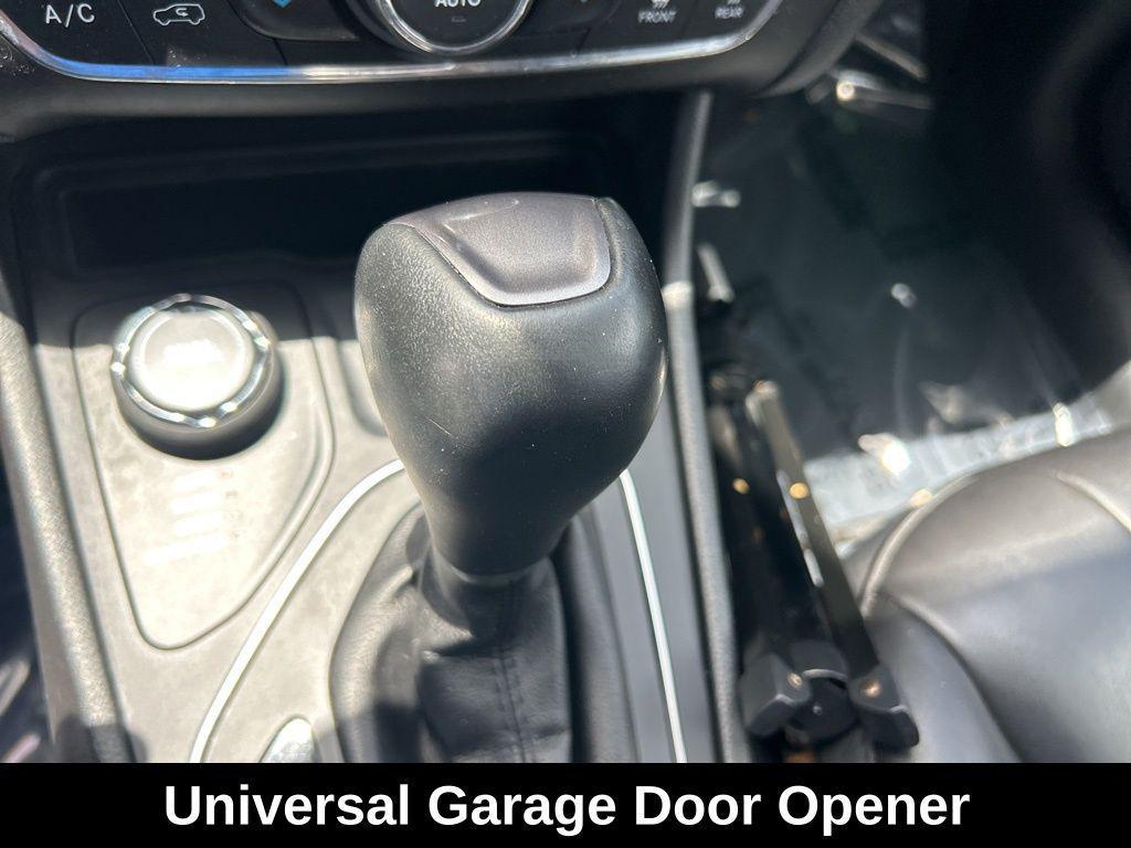 used 2020 Jeep Cherokee car, priced at $15,585