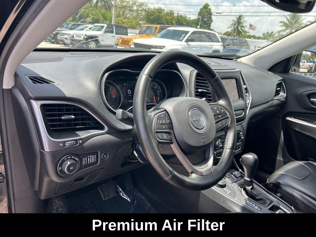 used 2020 Jeep Cherokee car, priced at $15,585