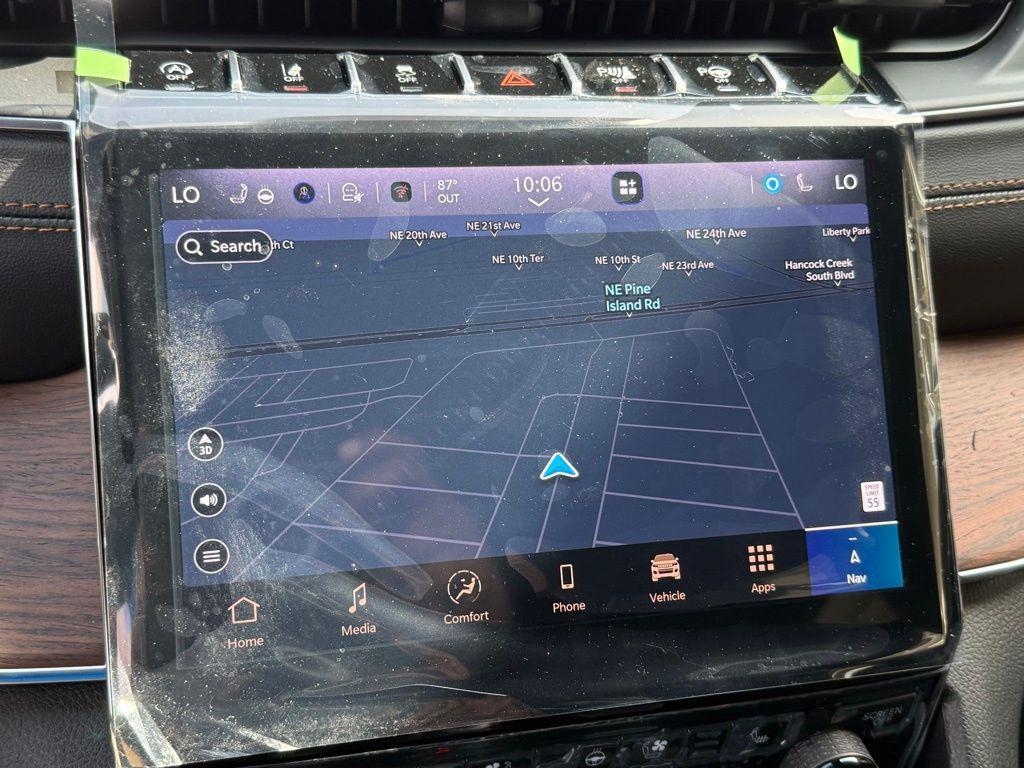 new 2025 Jeep Grand Cherokee car, priced at $58,388
