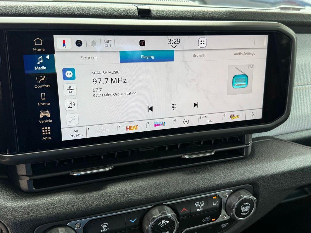 new 2025 Jeep Gladiator car, priced at $39,726