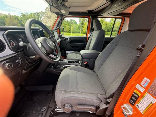 new 2025 Jeep Gladiator car, priced at $38,701
