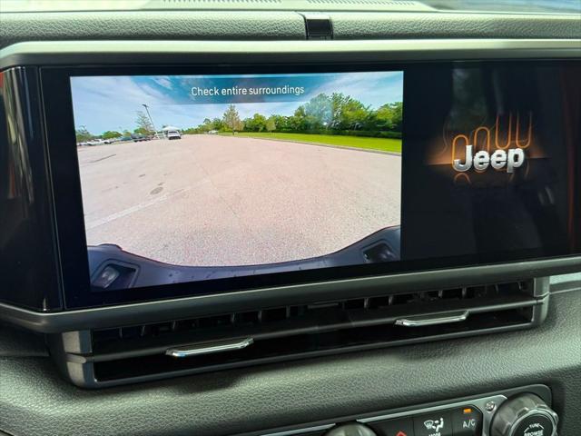 new 2025 Jeep Gladiator car, priced at $38,701