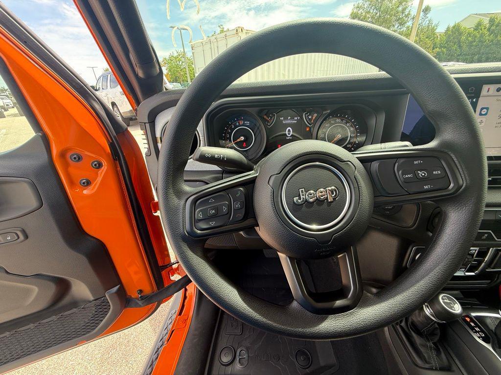 new 2025 Jeep Gladiator car, priced at $39,726