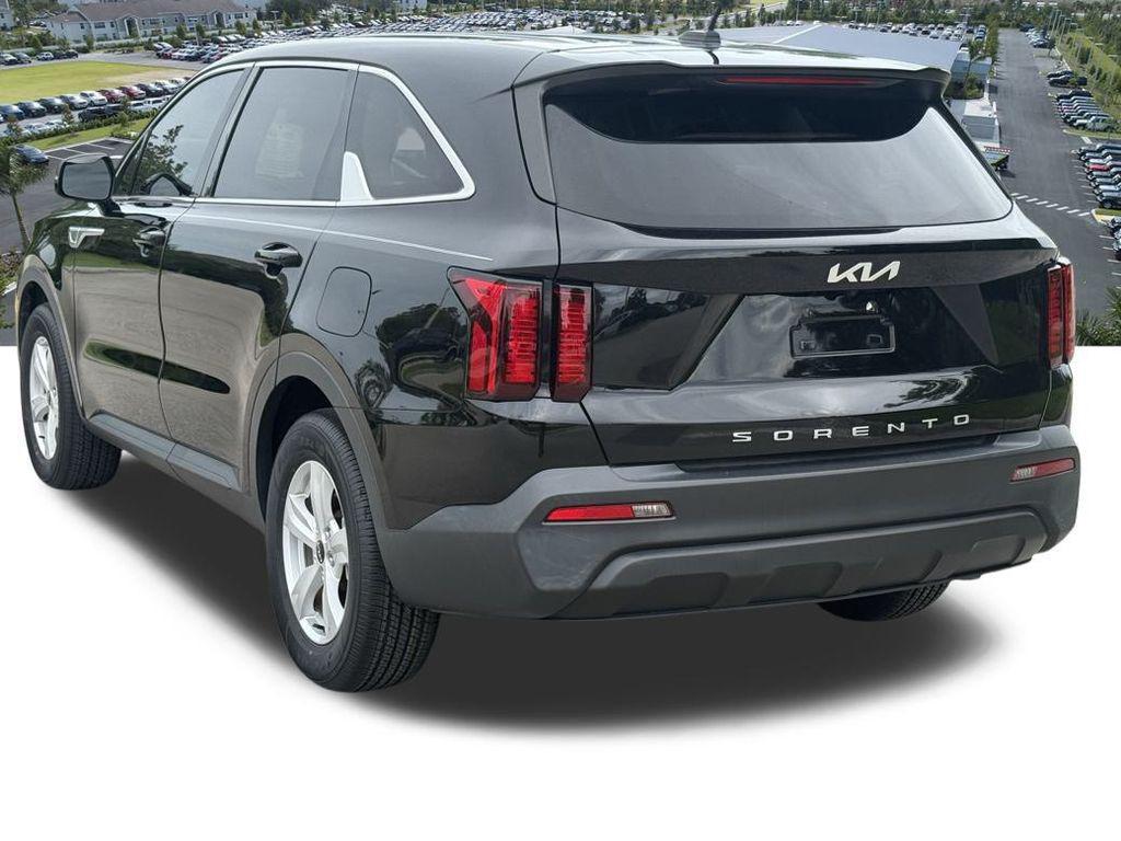 used 2022 Kia Sorento car, priced at $22,927