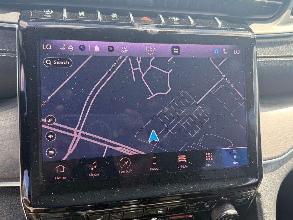 used 2025 Jeep Grand Cherokee car, priced at $39,363