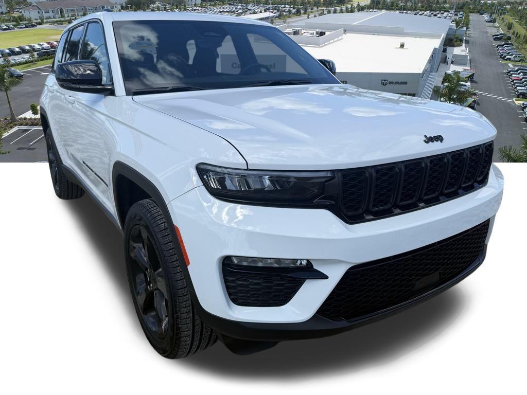 used 2025 Jeep Grand Cherokee car, priced at $39,363