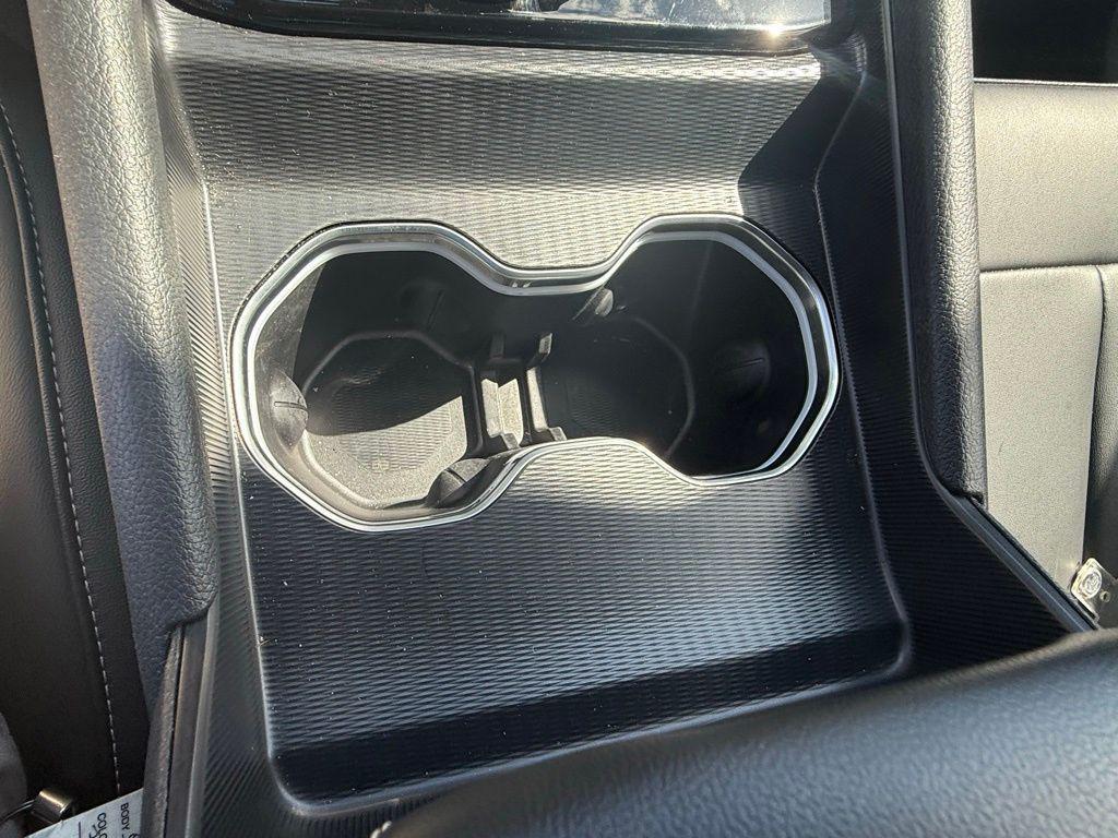 used 2025 Jeep Grand Cherokee car, priced at $39,363