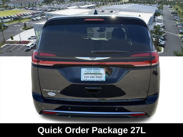 new 2025 Chrysler Pacifica car, priced at $41,096