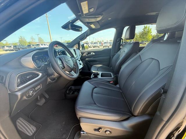 new 2025 Chrysler Pacifica car, priced at $41,096