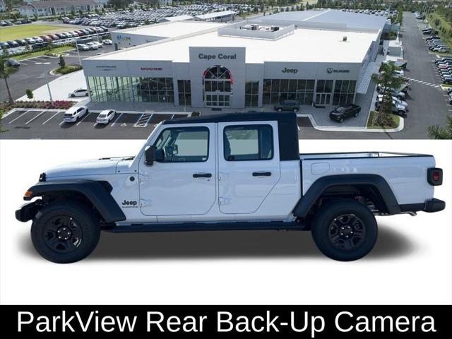 new 2025 Jeep Gladiator car, priced at $33,995