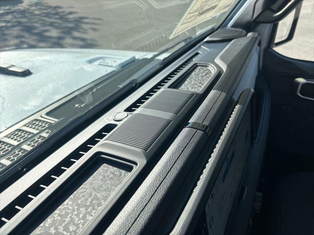 new 2025 Jeep Gladiator car, priced at $33,995