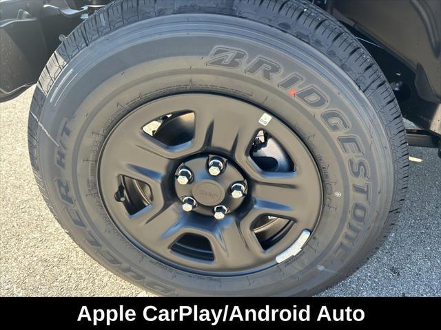 new 2025 Jeep Gladiator car, priced at $33,995