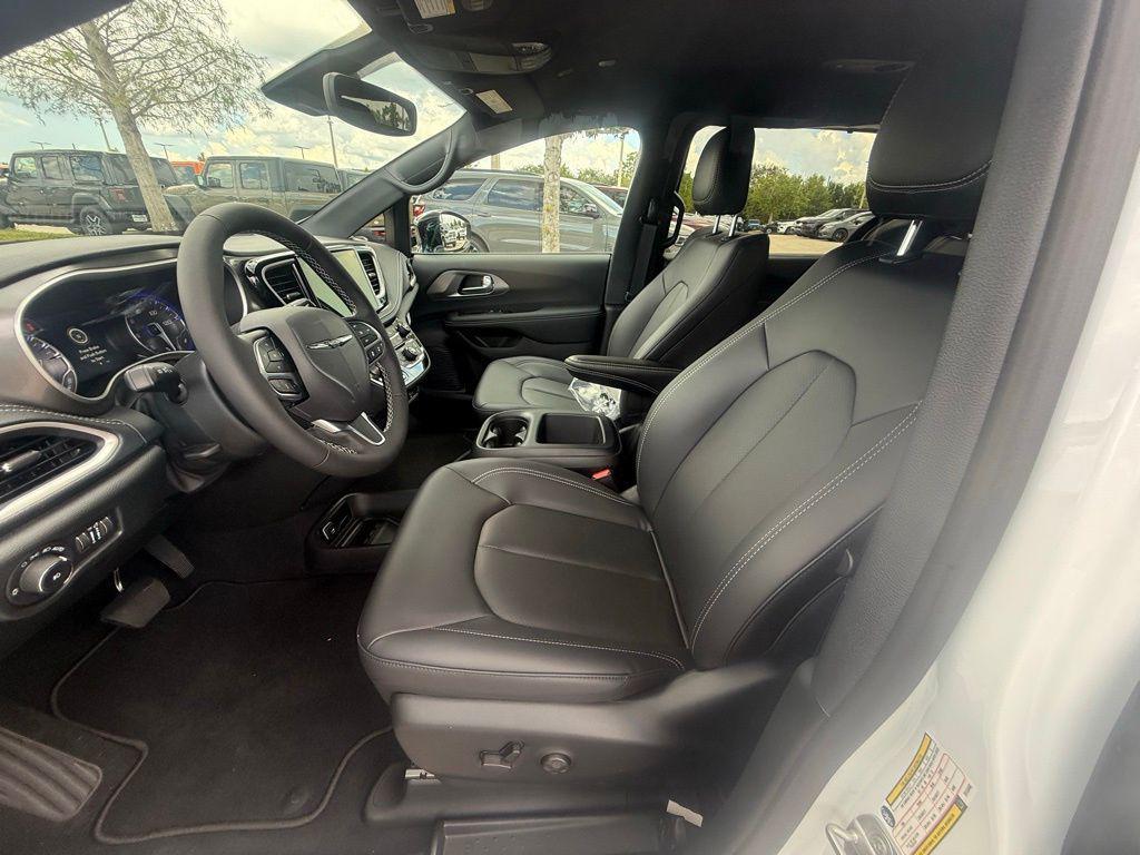 new 2026 Chrysler Pacifica car, priced at $44,240