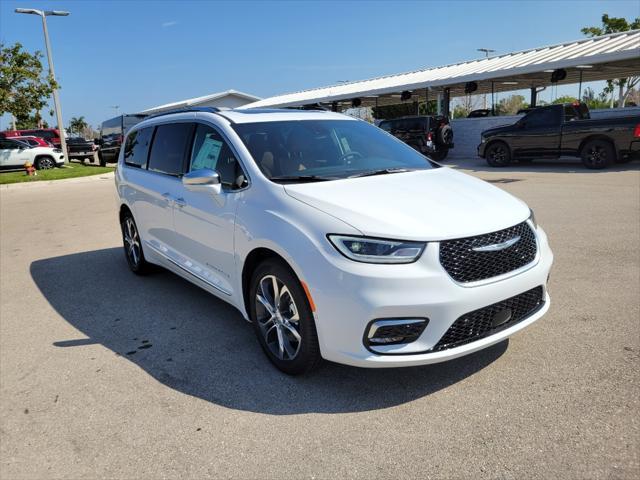 new 2024 Chrysler Pacifica car, priced at $52,055