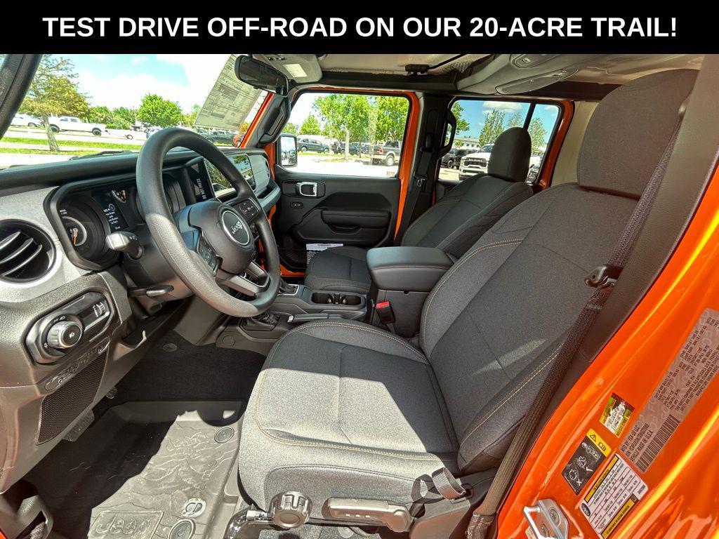 new 2025 Jeep Wrangler car, priced at $41,370