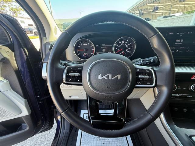 used 2023 Kia Carnival car, priced at $29,415