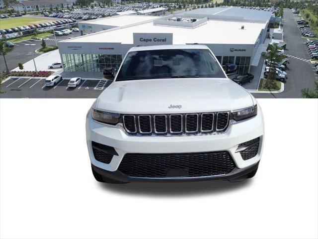 new 2025 Jeep Grand Cherokee car, priced at $37,917