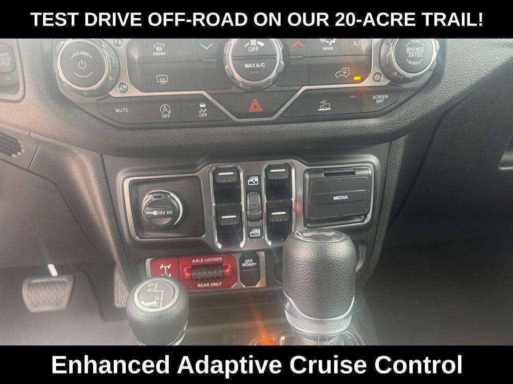 new 2025 Jeep Wrangler car, priced at $50,075