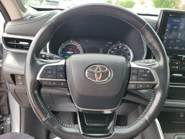 used 2021 Toyota Highlander Hybrid car, priced at $39,989