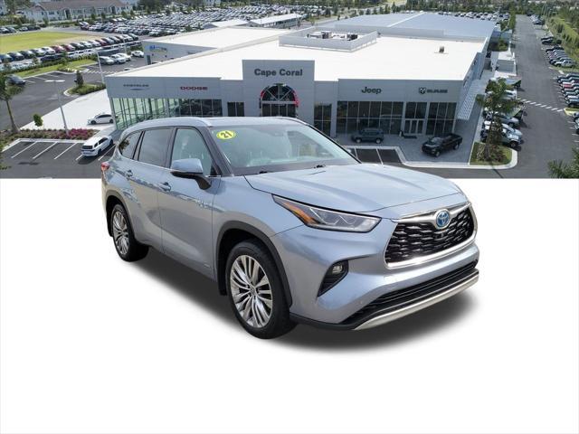 used 2021 Toyota Highlander Hybrid car, priced at $39,989